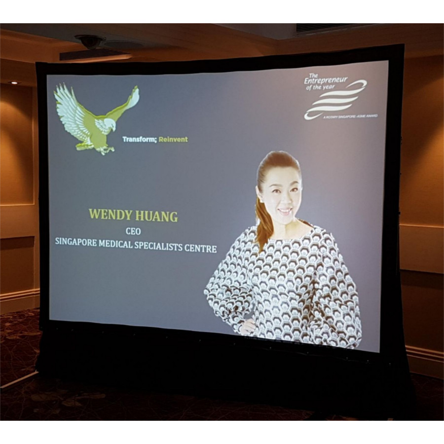 ms-huang-entrepreneur-award02-1 The Entrepreneur of the Year Awards - Ms Huang