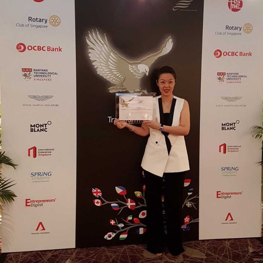 ms-huang-entrepreneur-award03-1 The Entrepreneur of the Year Awards - Ms Huang