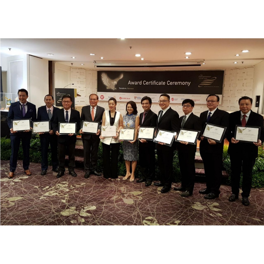 ms-huang-entrepreneur-award04-1 The Entrepreneur of the Year Awards - Ms Huang